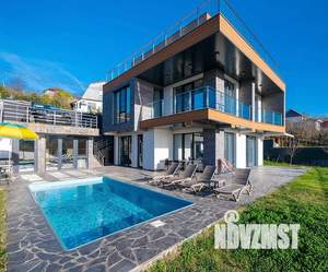 Дом 240м², 3-этажный, посуточно,