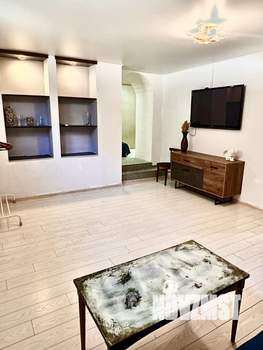 Дом 100м², 2-этажный, на длительный срок,