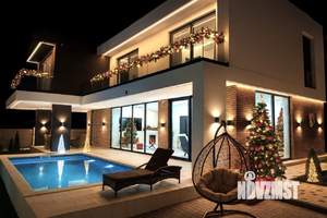 Дом 230м², 2-этажный, посуточно,