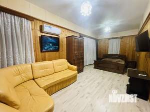 Дом 350м², 3-этажный, на длительный срок,