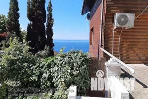 Дом 140м², 3-этажный, посуточно,