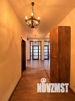 Дом 250м², 2-этажный, посуточно,