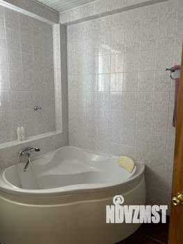 Дом 280м², 3-этажный, посуточно,