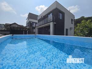 Дом 192м², 2-этажный, посуточно,