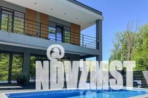 Дом 190м², 2-этажный, посуточно,