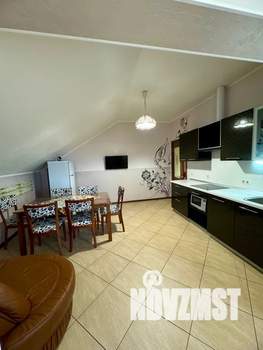 Дом 120м², 3-этажный, посуточно,