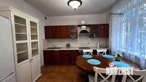 Дом 150м², 3-этажный, на длительный срок,