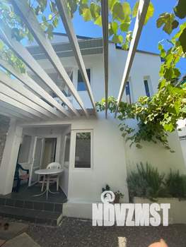 Дом 40м², 2-этажный, посуточно,