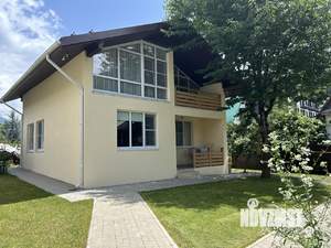 Дом 140м², 2-этажный, посуточно,