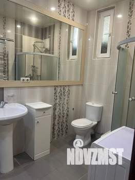 Дом 180м², 2-этажный, посуточно,