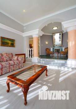 Дом 500м², 3-этажный, на длительный срок,