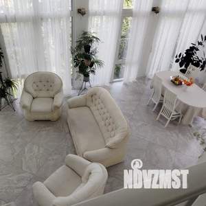 Дом 200м², 3-этажный, посуточно,