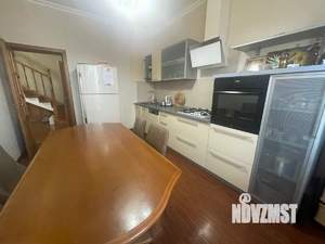 Дом 130м², 2-этажный, на длительный срок,