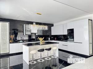 Дом 250м², 2-этажный, посуточно,