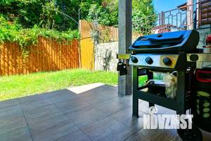 Дом 240м², 2-этажный, посуточно,