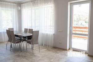 Дом 350м², 2-этажный, посуточно,