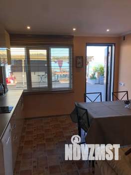 Дом 93м², 2-этажный, посуточно,