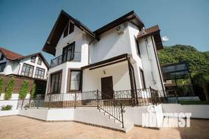 Дом 300м², 3-этажный, посуточно,