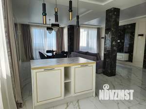 Дом 240м², 3-этажный, посуточно,