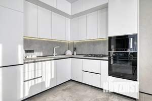 Дом 240м², 3-этажный, посуточно,