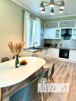 Дом 150м², 2-этажный, посуточно,