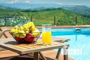 Дом 360м², 2-этажный, посуточно,