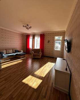 Дом 200м², 2-этажный, на длительный срок,