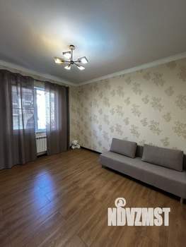 Дом 200м², 2-этажный, на длительный срок,