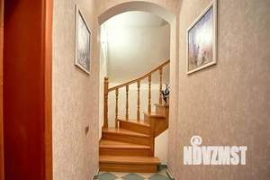 Дом 160м², 3-этажный, посуточно,