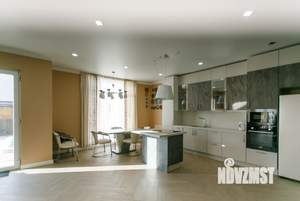 Дом 240м², 3-этажный, посуточно,