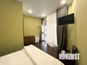 Дом 350м², 3-этажный, посуточно,