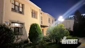 Дом 200м², 2-этажный, на длительный срок,