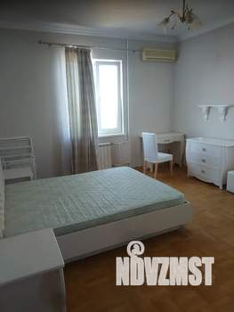 Дом 200м², 2-этажный, посуточно,