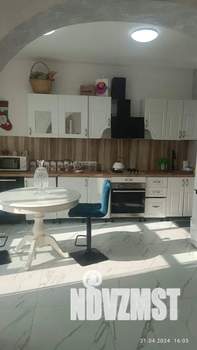 Дом 138м², 3-этажный, посуточно,