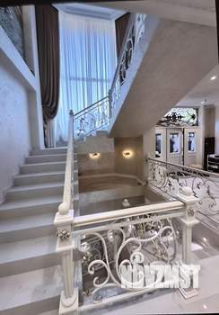 Коттедж 270м², 3-этажный, на длительный срок,