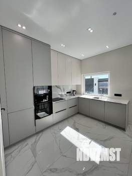 Дом 230м², 3-этажный, посуточно,