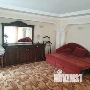 Дом 40м², 2-этажный, посуточно,