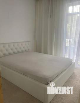 Дом 100м², 2-этажный, на длительный срок,