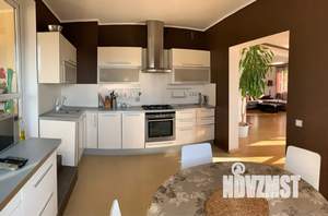 Дом 457м², 3-этажный, посуточно,