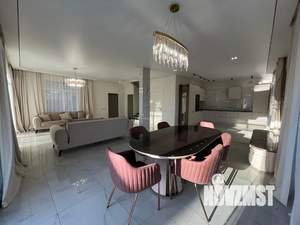 Дом 180м², 2-этажный, посуточно,