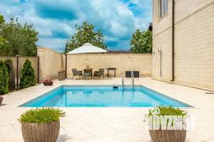 Дом 360м², 3-этажный, посуточно,