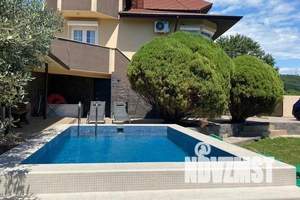 Дом 175м², 3-этажный, посуточно,