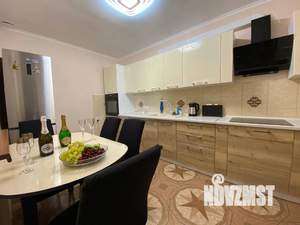 Дом 48м², 2-этажный, посуточно,