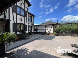 Дом 130м², 2-этажный, посуточно,