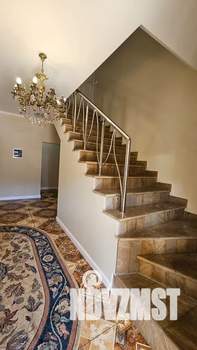 Дом 330м², 3-этажный, посуточно,