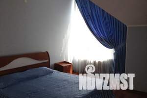 Коттедж 360м², 3-этажный, на длительный срок,