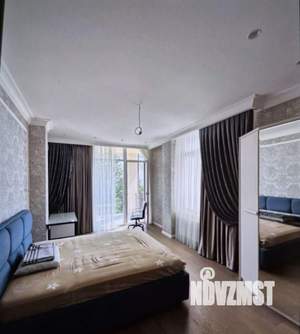 Коттедж 270м², 3-этажный, на длительный срок,