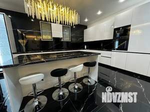 Дом 300м², 2-этажный, посуточно,