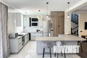 Дом 350м², 2-этажный, посуточно,