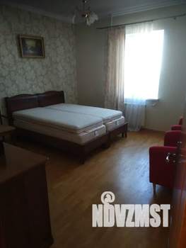 Дом 200м², 2-этажный, посуточно,